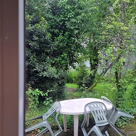 En Colocation Dans Maison Δωμάτια σε οικογενειακή κατοικία *